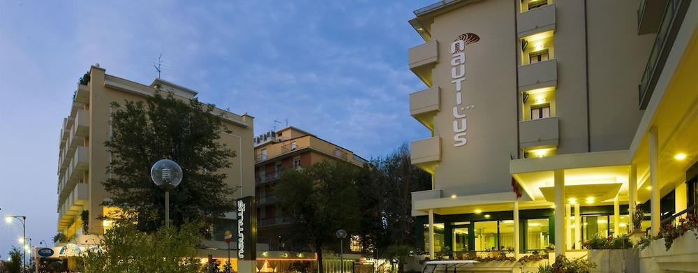 Hotel Nautilus กัตตอลิกา ภายนอก รูปภาพ