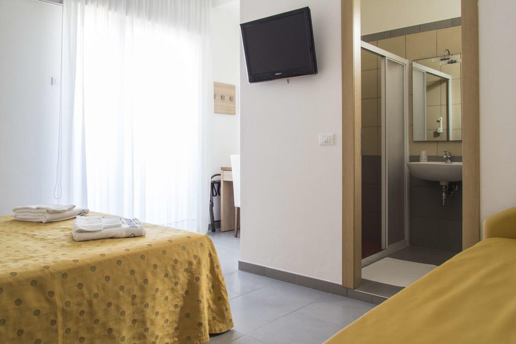 Hotel Nautilus กัตตอลิกา ภายนอก รูปภาพ