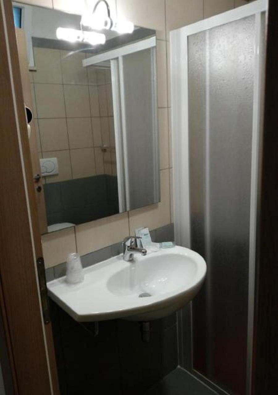 Hotel Nautilus กัตตอลิกา ห้อง รูปภาพ